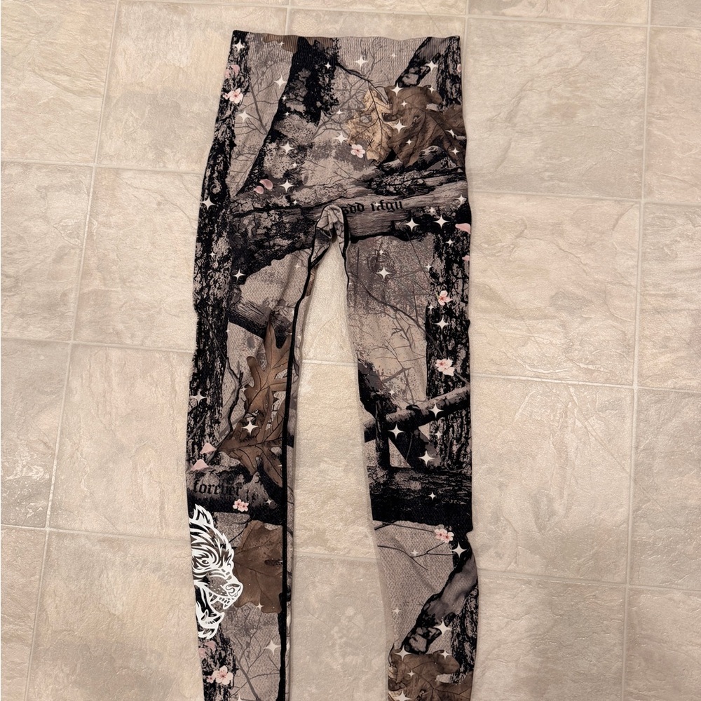 Darc Sport Brown Black Floral Camo Leggings